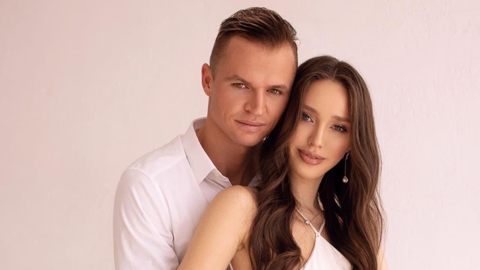 Дмитрий Тарасов и Анастасия Костенко готовятся к вечеринке