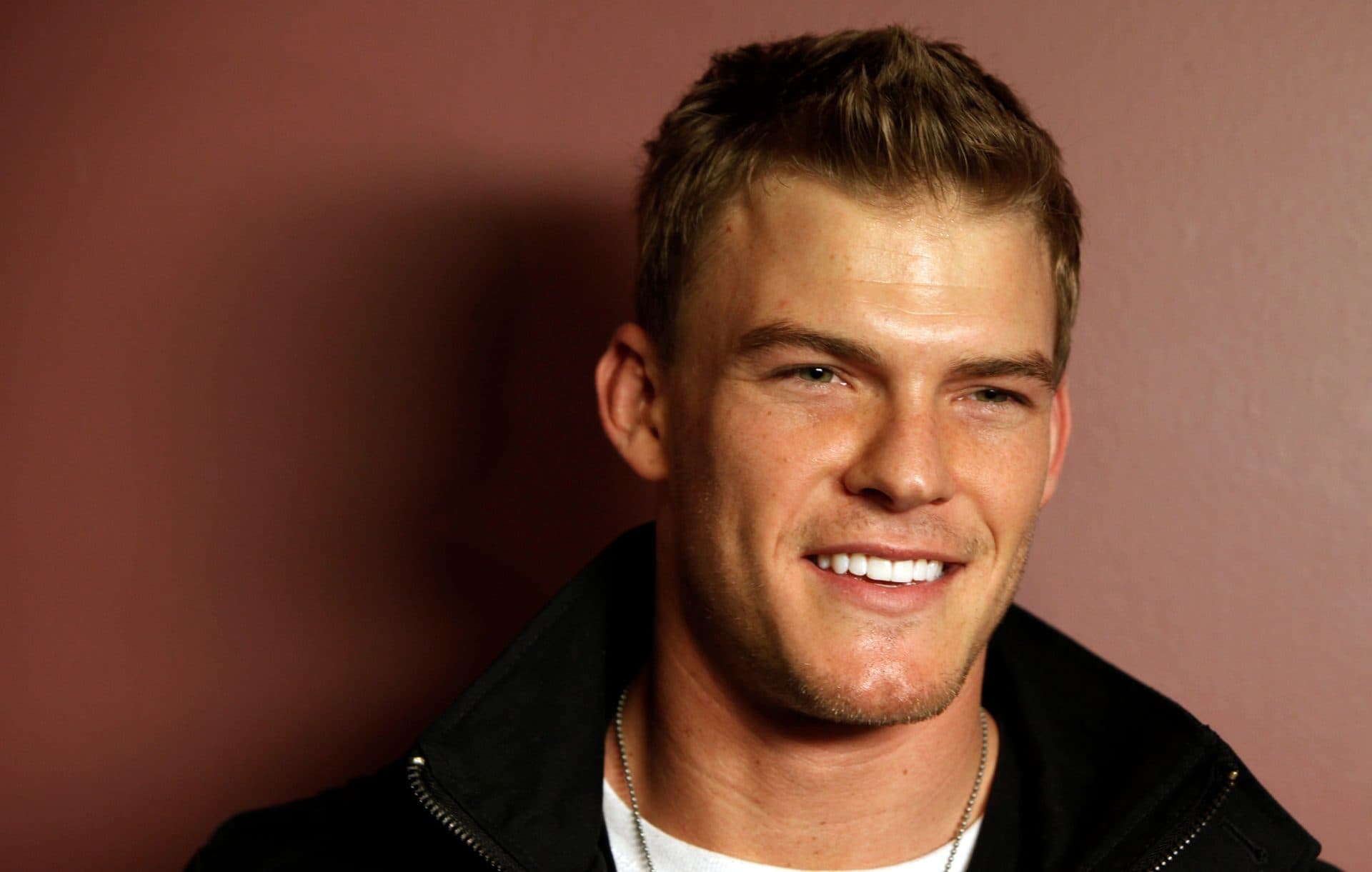 Алан Ричсон (Alan Ritchson)