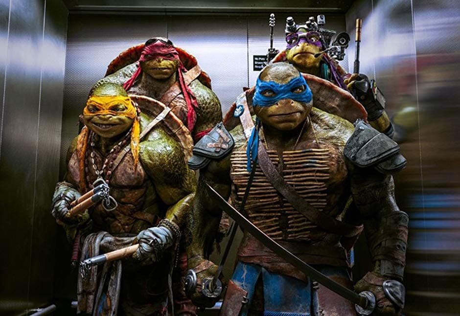 Tmnt 2014. Сет Роген Черепашки ниндзя. Черепашки ниндзя 2х2. Черепашки ниндзя 2014 Микеланджело.